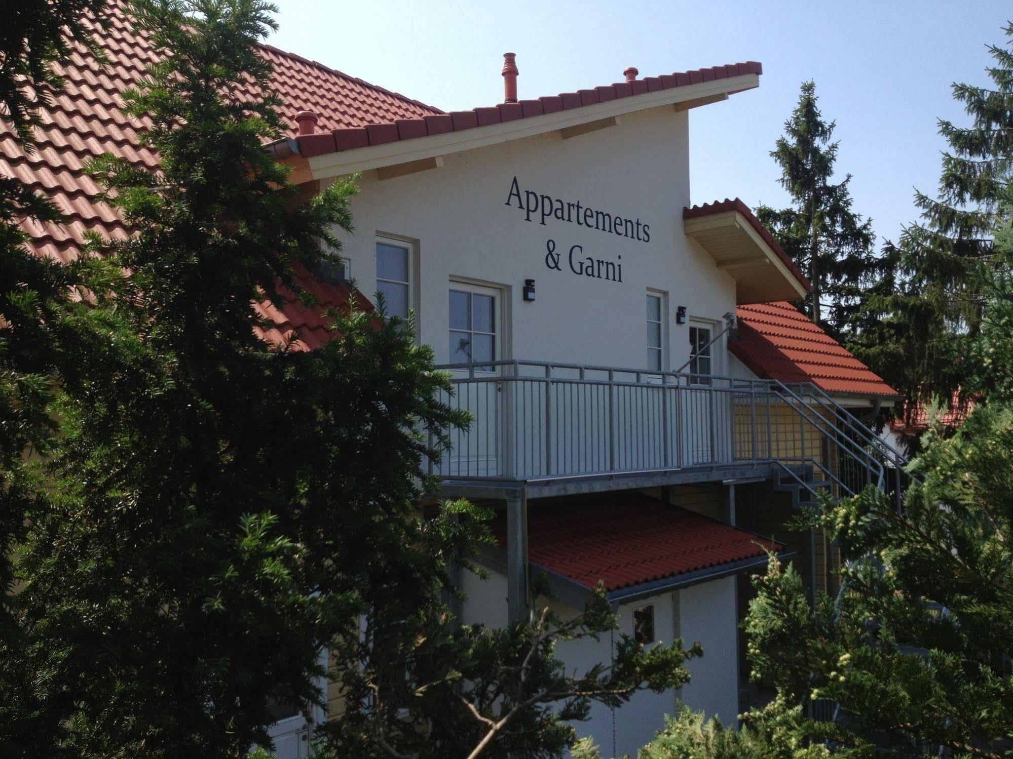 Haus Stoertebeker Appartements - Hotel Garni ลุบมิน ภายนอก รูปภาพ